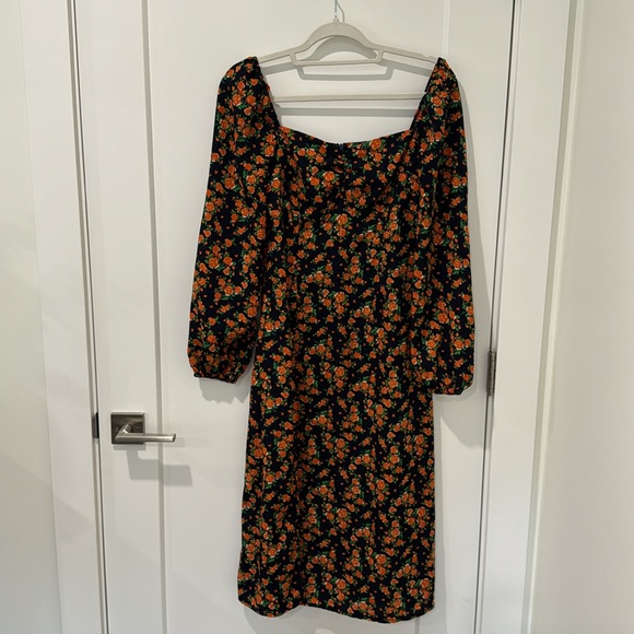 Navy floral Milkmaid Dress - Picture 3 of 5